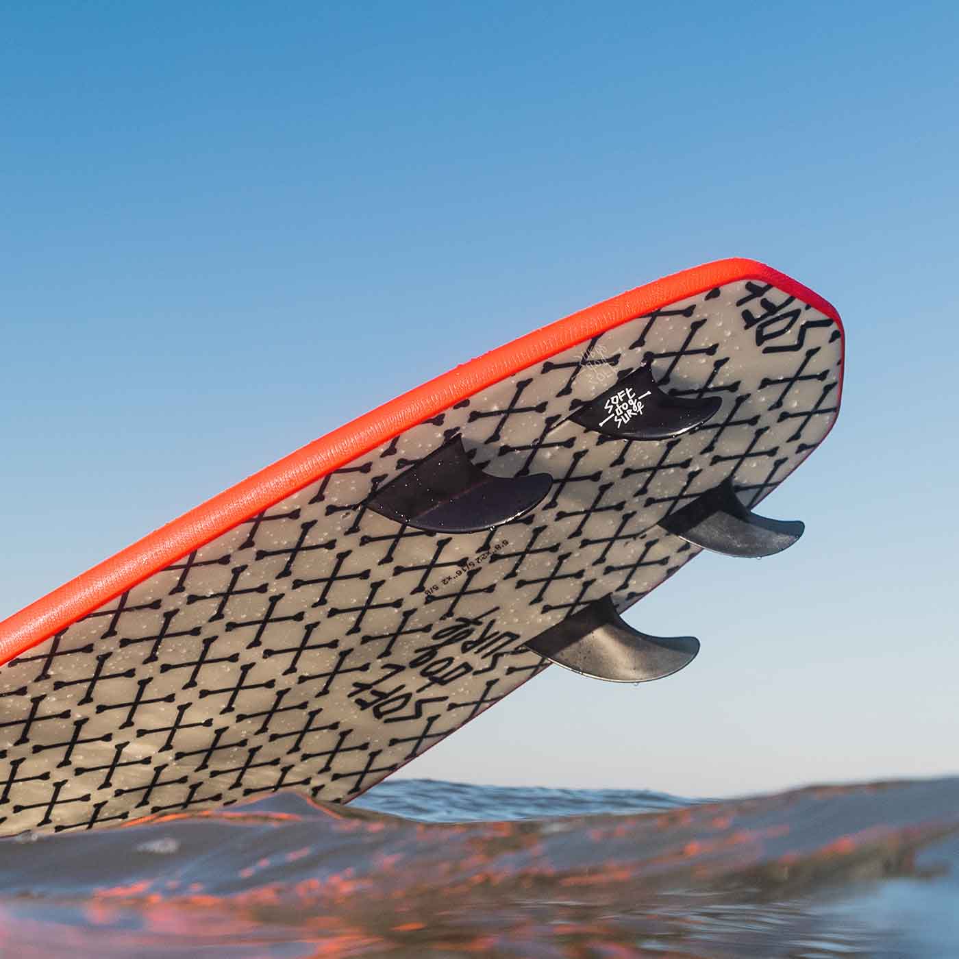 softdogsurf fins surfboard futures quad detail board in water