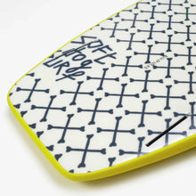 Load image into Gallery viewer, twinnie doberman 5&#39;4 soft top surfboard twinfin bottom detail